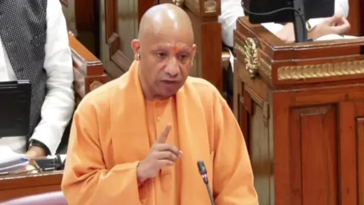 सीएम योगी ने शिक्षामित्रों को दिया होली का गिफ्ट, लगभग दोगुना किया मानदेय, हर महीने मिलेंगे 18 हजार रुपये