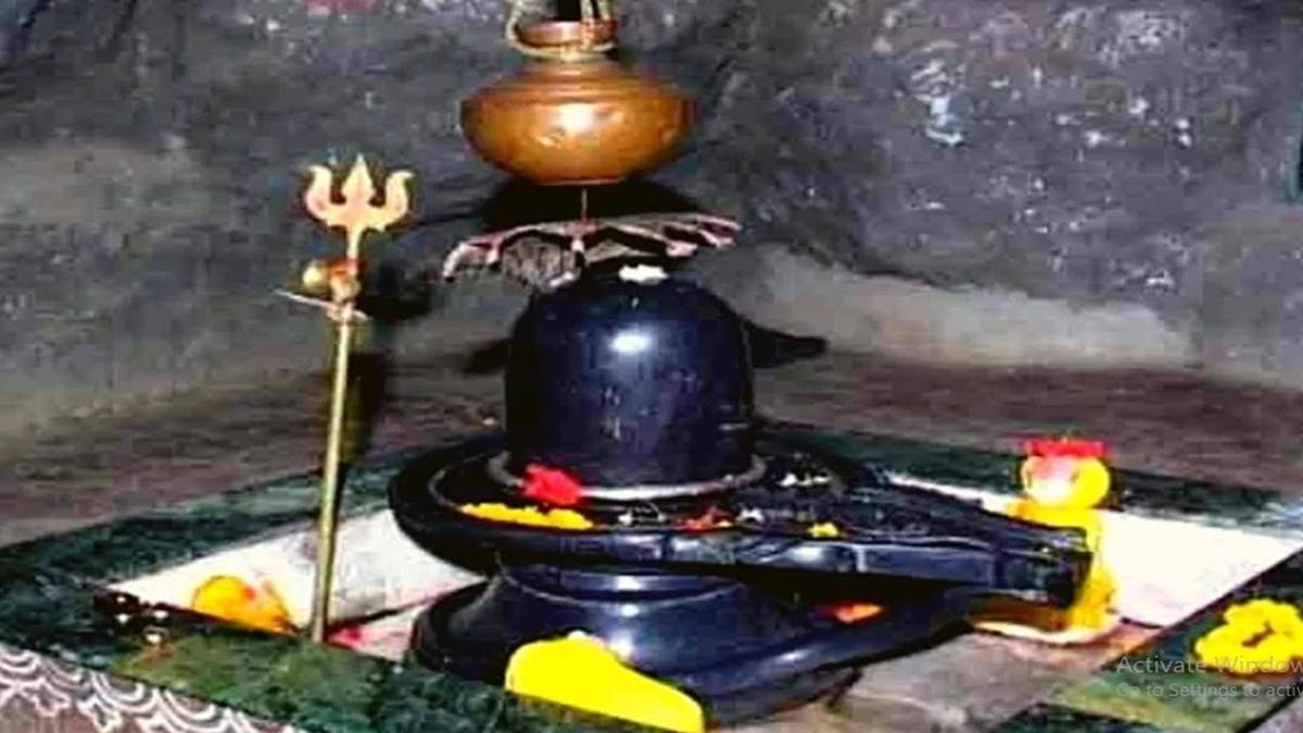 Importance Of Shivling In Vaishakh जानें क्‍यों बांधते हैं वैशाख में शिवलिंग के ऊपर एक पानी से