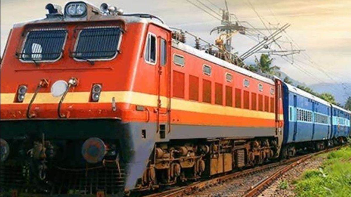 यात्रियों को बड़ी राहत, बिलासपुर, रायगढ़-रायपुर रूट की ट्रेनें बहाल:, कई मेमू और पैसेंजर ट्रेन फिर पटरी पर लौटीं