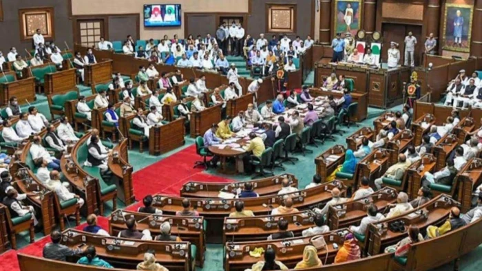 महिला आरक्षण विधेयक गिरने पर कांग्रेस के खिलाफ अभियान छेड़ेगी भाजपा, MP विधानसभा का बुलाया जाएगा विशेष सत्र