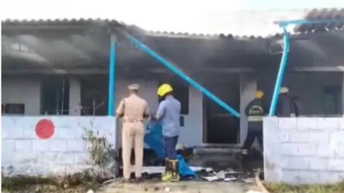 तमिलनाडु की पटाखा फैक्ट्री में धमाके से अब तक 23 की मौत, 6 की हालत गंभीर