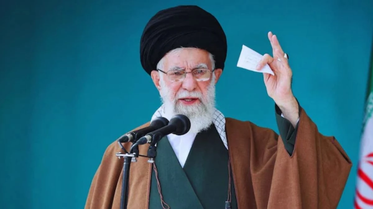 Israel Iran War: ‘दुश्मन को सजा दी जा रही है’... इजरायल से जंग के बीच ईरान के सुप्रीम लीडर खामेनेई का बयान, अब ट्रम्प क्या करेंगे