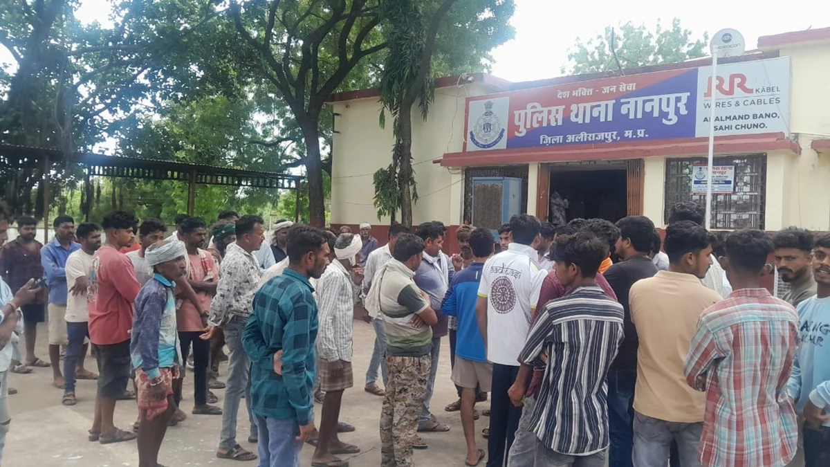 अस्पताल में नहीं थे डॉक्टर, मजबूरी में झोलाछाप को दिखाया... इंजेक्शन लगाते ही बिगड़ी हालत और हो गई मौत