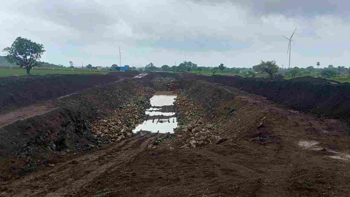 Indore-Dahod Rail Project: यात्रीगण कृपया ध्यान दें... इंदौर-दाहोद परियोजना 900 केस में अटकी है