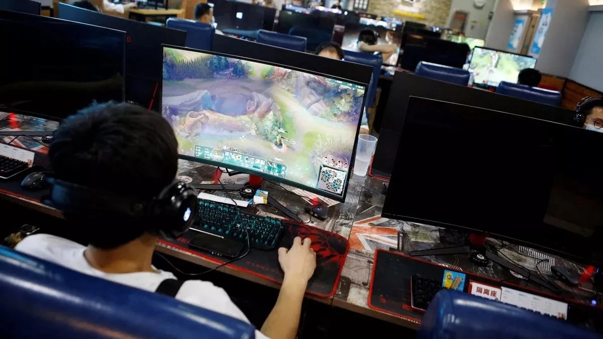 Online Gaming Bill 2025 लोकसभा में पेश, अब होगा दंड का प्रावधान, गेम में पैसे हारने के बाद बढ़े अपराध, आत्‍महत्‍याएं