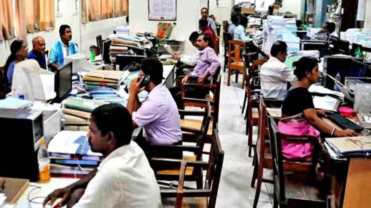 8th Pay Commission से पहले सरकारी अधिकारियों की रातोंरात चांदी, बिना प्रमोशन मिलेगी हाई लेवल सैलरी!