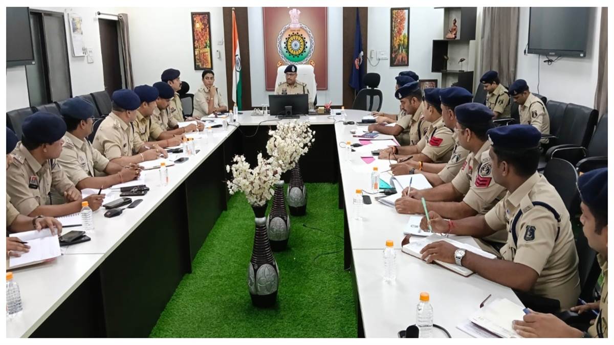 साइबर ठगी के पीड़ितों के लिए बड़ी राहत, बिलासपुर पुलिस अब 15 दिन में साइबर ठगों के बैंक खातों से लौटाएगी होल्ड राशि