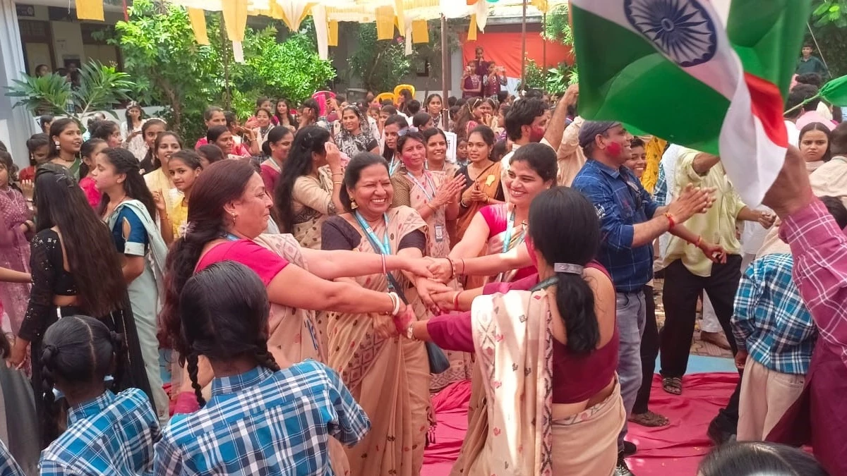 रतलाम का सीएम राइज विनोबा स्‍कूल विश्‍व के 100 स्‍कूलों में तीसरे नंबर पर, जानिये क्‍यों मिला यह खिताब