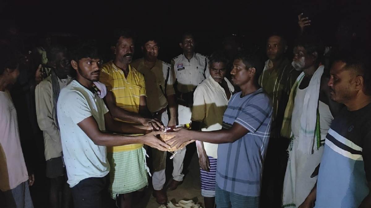 छत्तीसगढ़ में मतांतरित महिला के शव दफनाने पर 24 घंटे चले विवाद का घर वापसी के बाद निकला समाधान