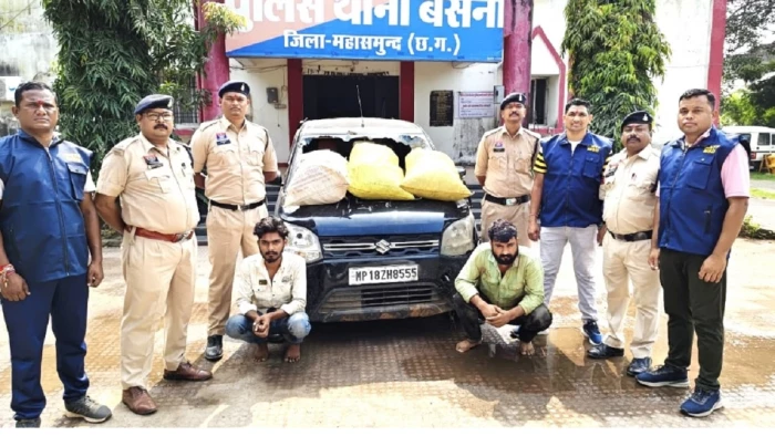 बलांगीर से खरीदा गांजा ले जाना था शहडोल, बसना में फंसे घेराबंदी में, तस्करों ने कार और गांजे में लगाई आग