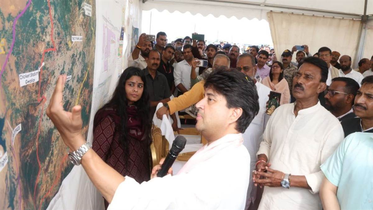 एमपी के 18 हजार युवाओं को मिलेगा रोजगार, ₹5,500 करोड़ के निवेश का रोडमैप तैयार, ज्योतिरादित्य सिंधिया ने किया निरीक्षण