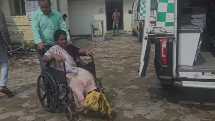 छत्तीसगढ़ के सारंगढ़ में आवारा कुत्ते का आतंक: एक दिन में 30 लोगों को बनाया शिकार, सीसीटीवी फुटेज वायरल
