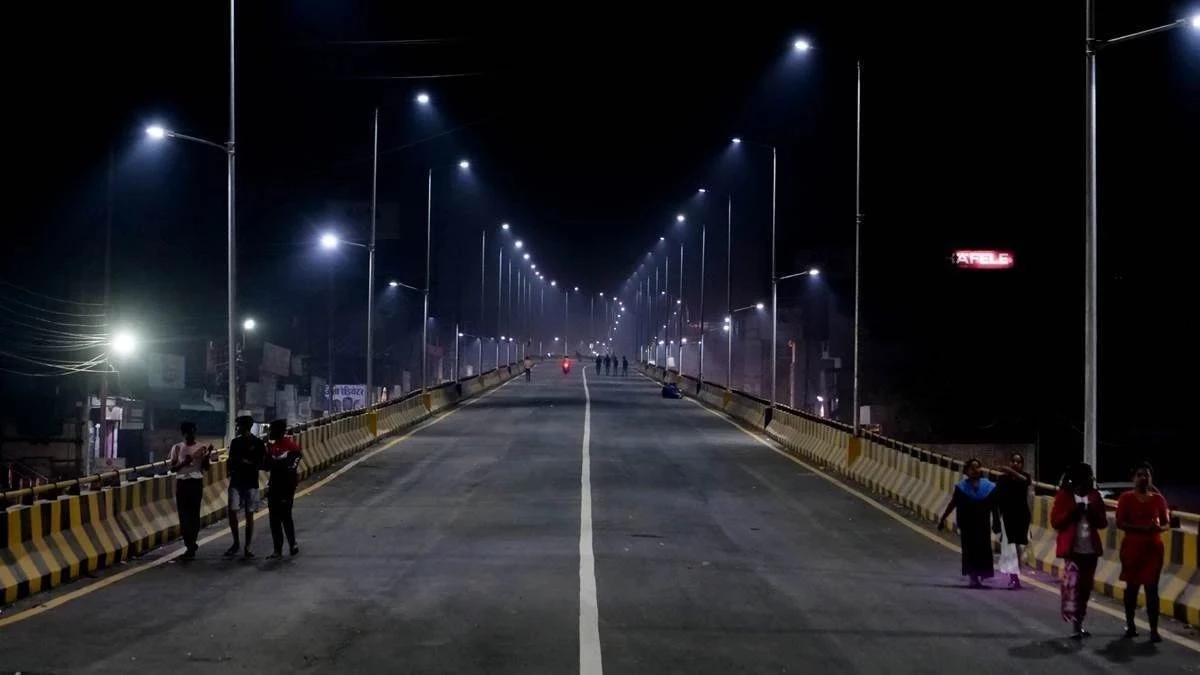 ग्वालियर में 10 हजार स्ट्रीट लाइटें बंद, गलियों से मुख्य सड़कों तक अंधेरा;  सप्लाई की गलती ने बढ़ाई मुसीबत