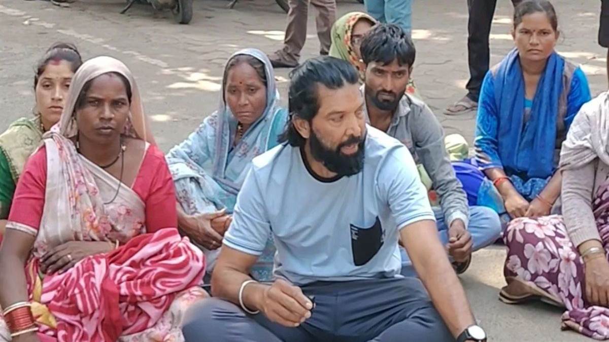 छिंदवाड़ा जिला अस्पताल में जच्चा-बच्चा की मौत, परिजनों ने किया जमकर हंगामा