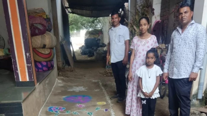 मंदसौर के गांव में बुराई पर विजय का प्रतीक बनी स्वच्छता, दशहरे पर सबसे साफ-सुथरे घर को किया जाता है पुरस्कृत