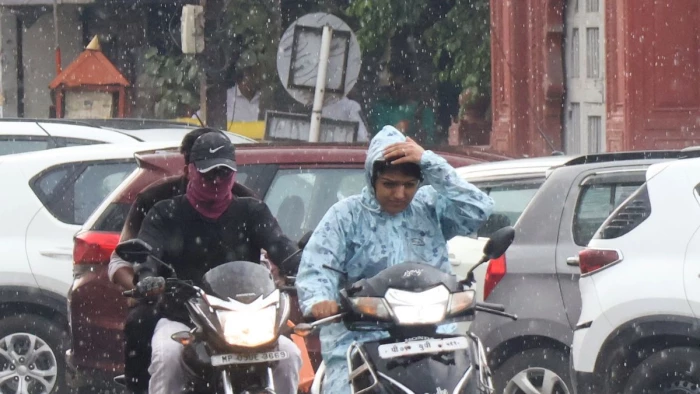 दशहरा : रावण जलेगा या गलेगा, जानें कैसा रहेगा इंदौर के मौसम का हाल