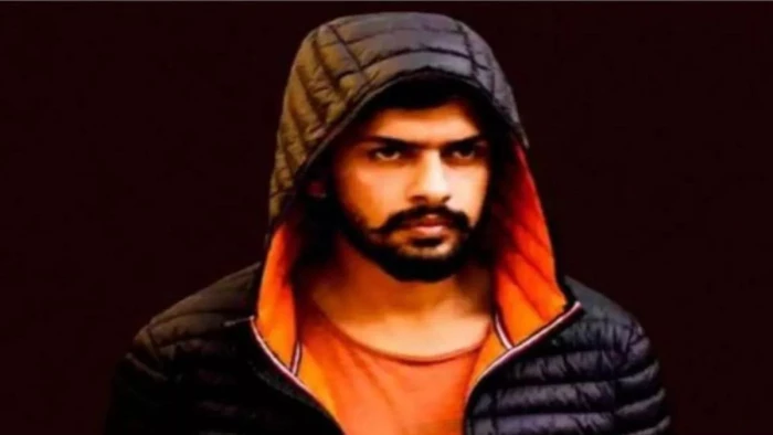 'लॉरेंस बिश्नोई गैंग से बोल रहा हूं', भोपाल के कारोबारी से मांगे 10 करोड़, न देने पर दी बाबा सिद्दीकी जैसा हाल करने की धमकी