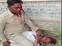 Narmadapuram Crime News: हत्या के आरोपित ने आरक्षक के सिर में मारा पत्थर, आरक्षक ने सीने पर बैठकर दबोचा