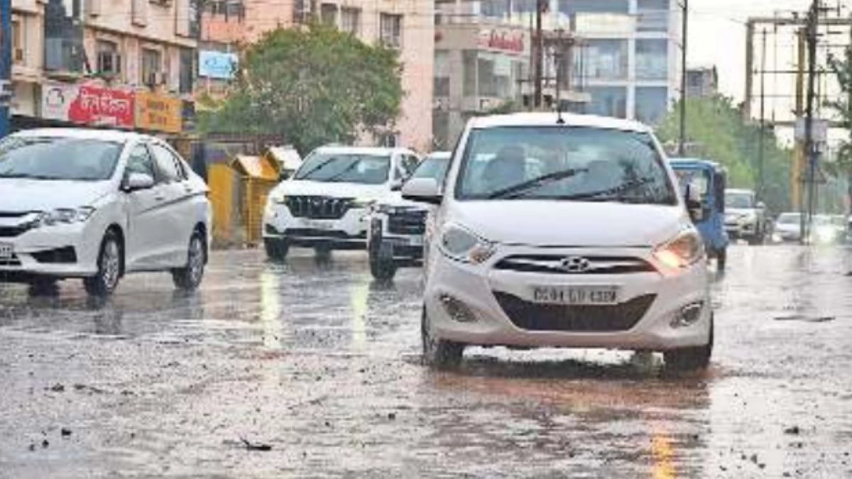Pre-Monsoon Rain: छत्तीसगढ़ में बदला मौसम का मिजाज, बारिश से गिरा तापमान… आगे क्या है IMD की भविष्यवाणी