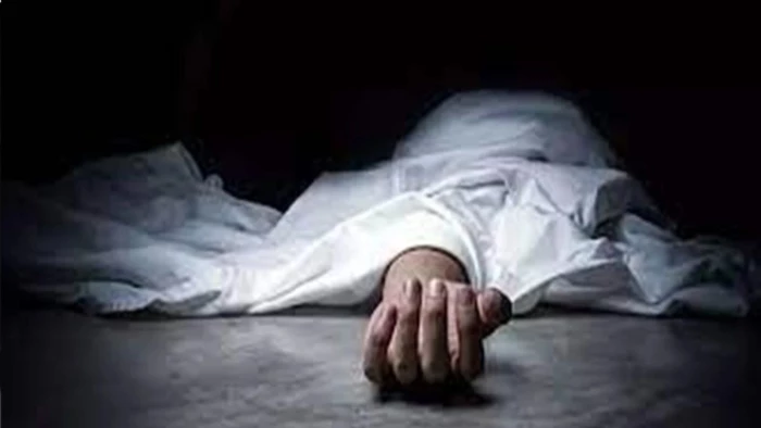 धोखे में रख रिटायर्ड फौजी ने महिला से की दूसरी शादी, पता चलते ही लगाई फांसी; आरोपी गिरफ्तार