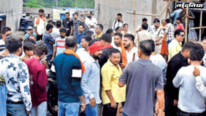Raipur Illeagal Conversion: बजरंग दल के कार्यकर्ताओं ने रुकवाया अवैध मतांतरण, पास्टर गिरफ्तार