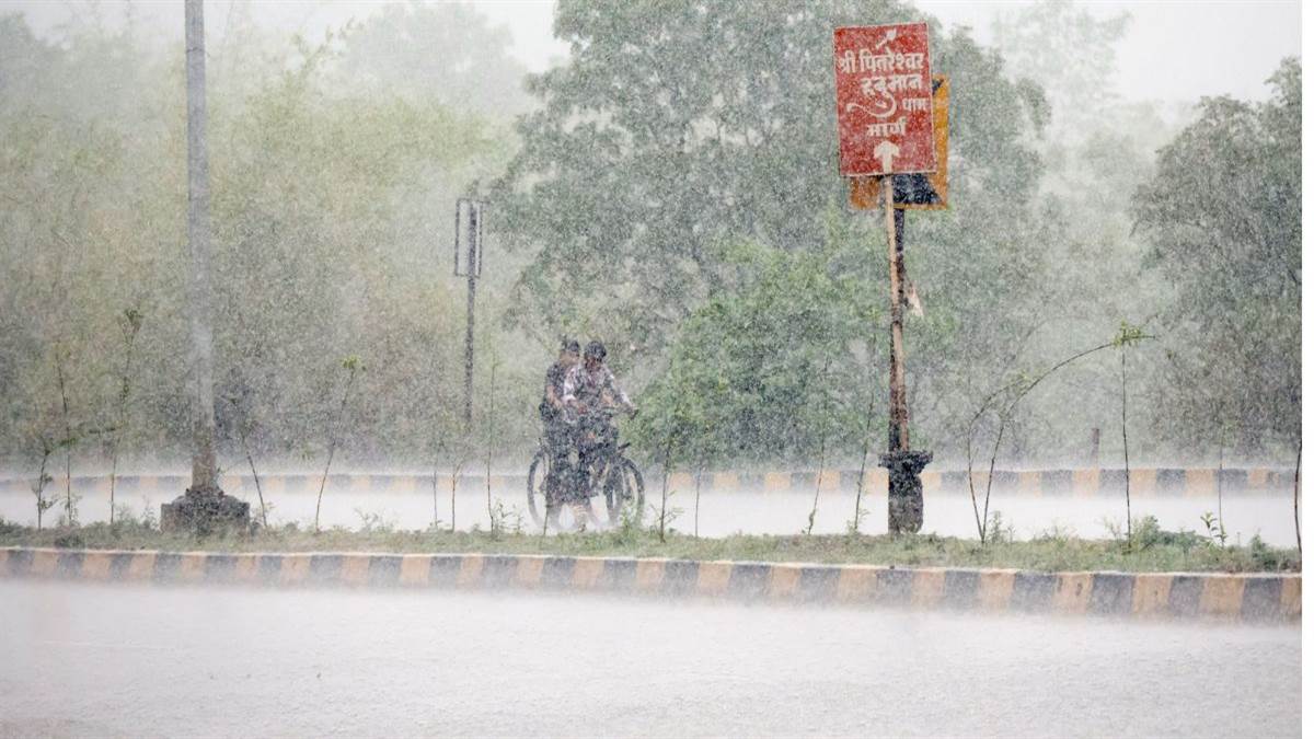 Monsoon in MP: इस सप्ताह के अंत तक मानसून के इंदौर पहुंचने की संभावना, आज छाए रहेंगे बादल, हल्की बारिश के आसार