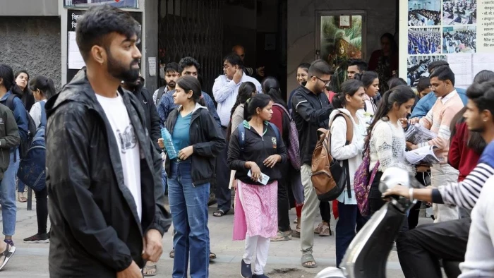 नीट-2026: इंदौर में परीक्षा केंद्रों पर मॉकड्रिल कर देखी व्यवस्था, विद्यार्थी इन बातों का रखें ध्यान