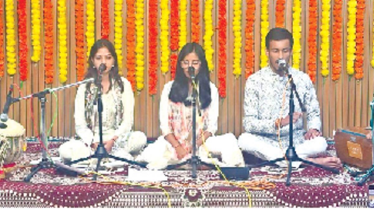 रोज 30 मिनट सुरों की संगत से मन के रोग 30 प्रतिशत हो सकते हैं कम
