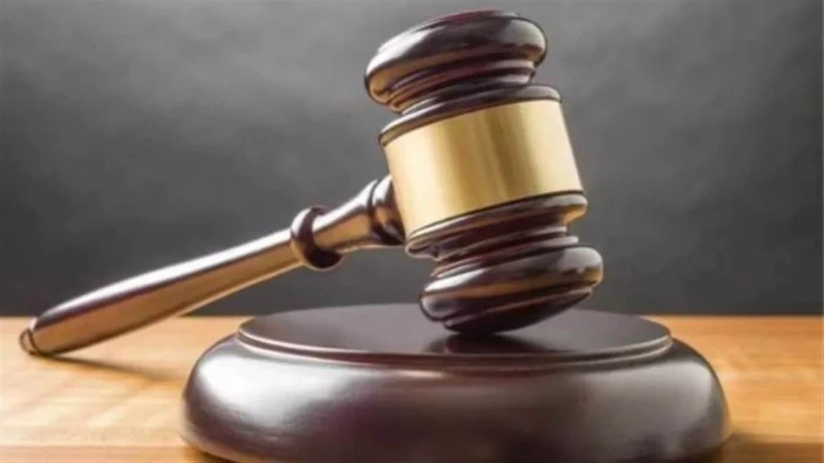 एमपी के कुलाधिपति सहित तीन को हाई कोर्ट का नोटिस, अवमानना मामले में मांगा जवाब, क्या है मामला?