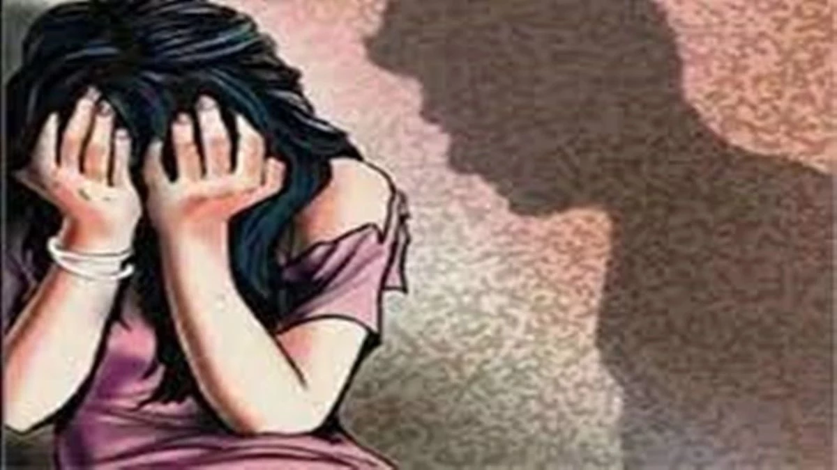 जन्माष्टमी के दिन 14 साल की किशोरी संग चार युवकों ने किया गैंगरेप, जान से मारने की भी दी धमकी