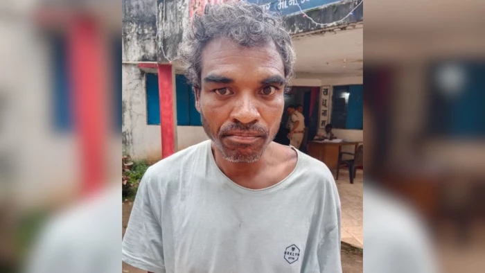 अंबिकापुर डबल मर्डर : चरित्र पर संदेह में पत्नी और युवक को फावड़े से काटकर की हत्या, आरोपी पहुंचा जेल