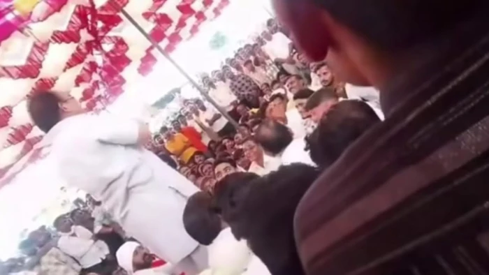 'डाक बंगले पर महिलाओं को भेजते हैं...', Video बनाकर फंसाने की साजिश, विधायक प्रीतम लोधी के बयान से हंगामा