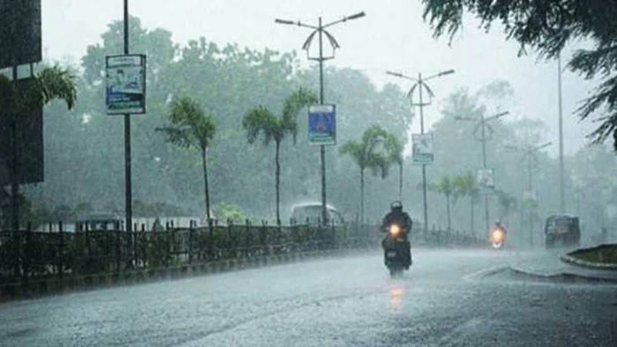 Weather Update: मध्यप्रदेश में बारिश पर बड़ा अपडेट, पढ़ें यूपी, दिल्ली, महाराष्ट्र तक मौसम का हाल