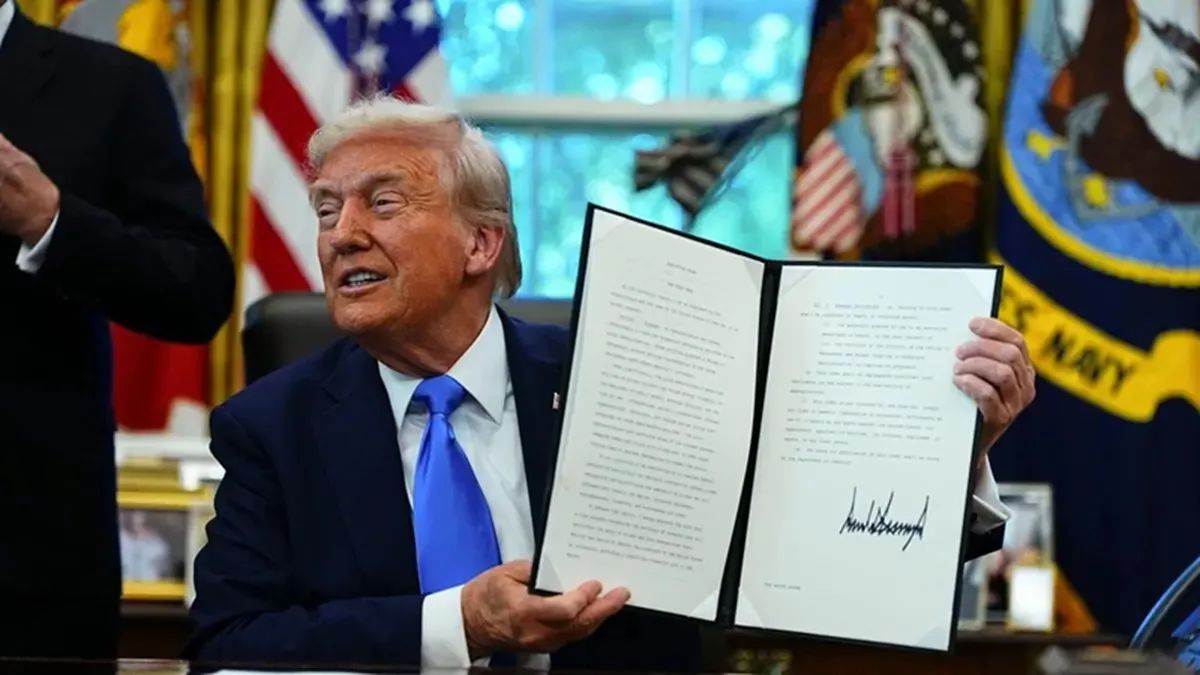 H-1B Visa Fee Hike: ट्रंप के फैसले का अमेरिका में विरोध, छोटी कंपनियां और स्टार्टअप्स होंगे बर्बाद…इन सेक्टर पर पड़ेगा असर