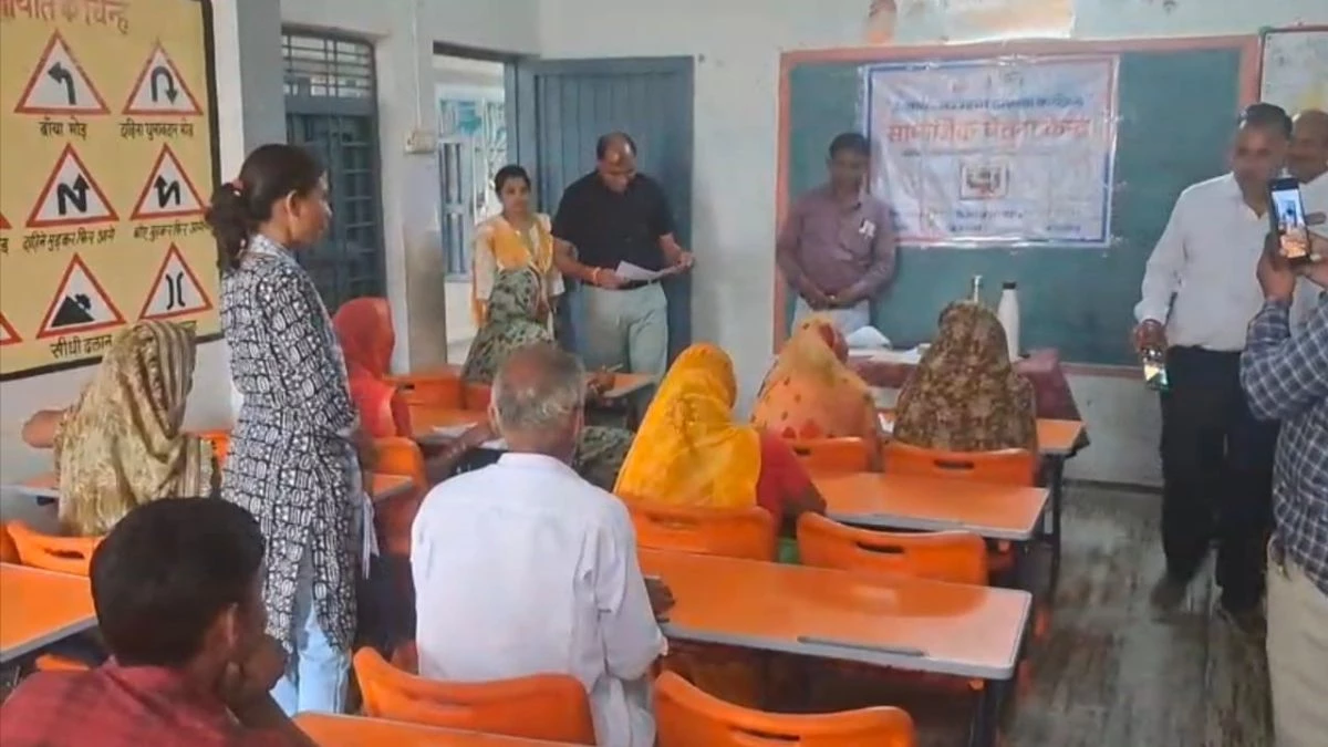 खंडवा जिले में 47 हजार से अधिक असाक्षरों ने दी परीक्षा, साल 2027 तक शत प्रतिशत साक्षरता का लक्ष्य