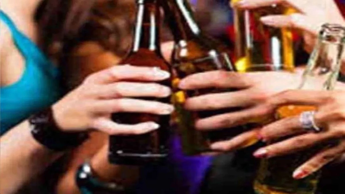 Chhatarpur: नशे में धुत युवक-युवतियों ने मचाया उत्पात, बियर की बोतल मारने से एक युवक घायल