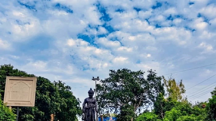 Weather Update: ग्वालियर में मौसम बदल रहा रंग, रात के तापमान में गिरावट दर्ज, अगले तीन दिन में बारिश की संभावना