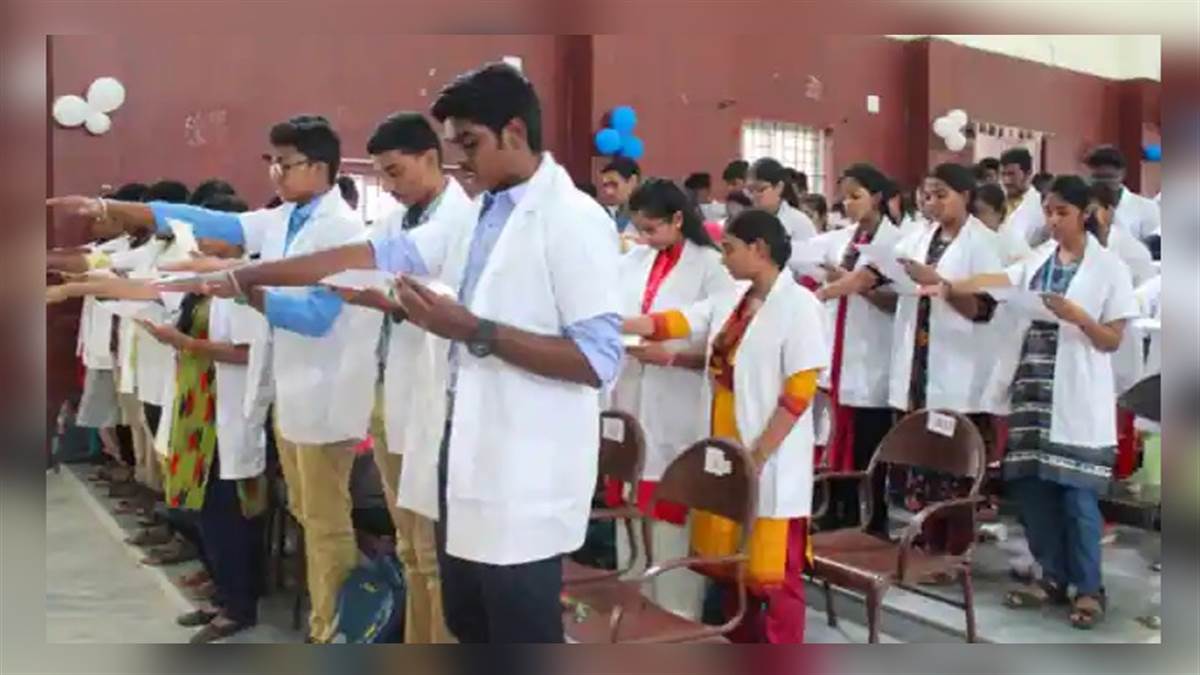 शिक्षा क्षेत्र में क्रांतिकारी कदम, हिंदी में चिकित्सा पाठ्यक्रम