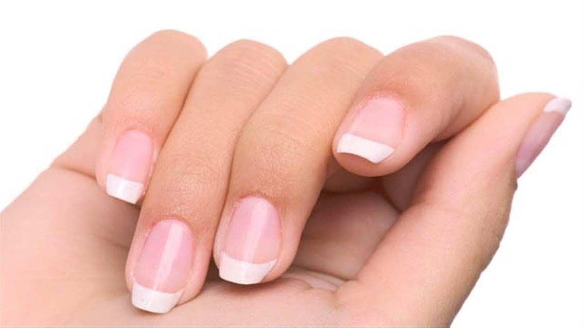 इस वजह से नाखून में पड़ जाते हैं सफेद दाग, इन गंभीर बीमारियों का देते हैं  संकेत - Why you get white spots on your finger nails