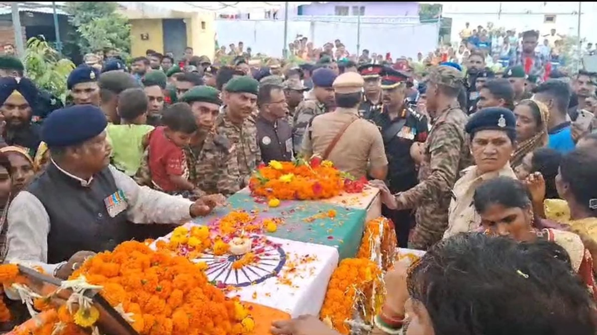 लेह-लद्दाख की बर्फीली पहाड़ी पर शहीद हुआ छत्‍तीसगढ़ का लाल, तबियत बिगड़ने से हुई मौत, दुर्ग में अंतिम दर्शन के लिए उमड़ी भीड़