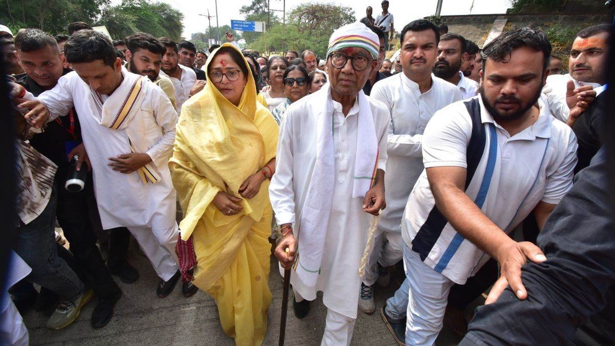 करीब 70 दिन में उज्जैन से अयोध्या तक 950 किमी की पदयात्रा कर राम मंदिर पहुंचेगी दिग्विजय सिंह की सत्य सनातन यात्रा
