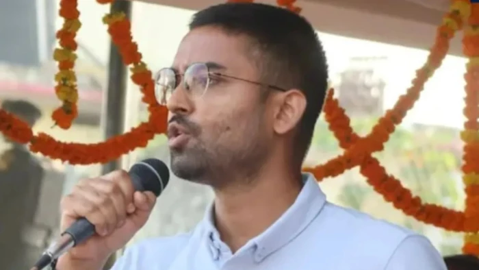 इंजीनियर से जींस-शर्ट में मंत्री तक... कौन है दीपक प्रकाश जो बिना चुनाव जीते बन गए मिनिस्टर