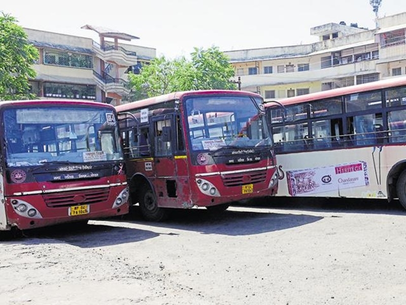 Bhopal News Bhopal City Link Limited ब स एलएल क बस क ल ए व द य र थ य क द स र पए कम म बन ग म स क स म र ट प स Naidunia Com