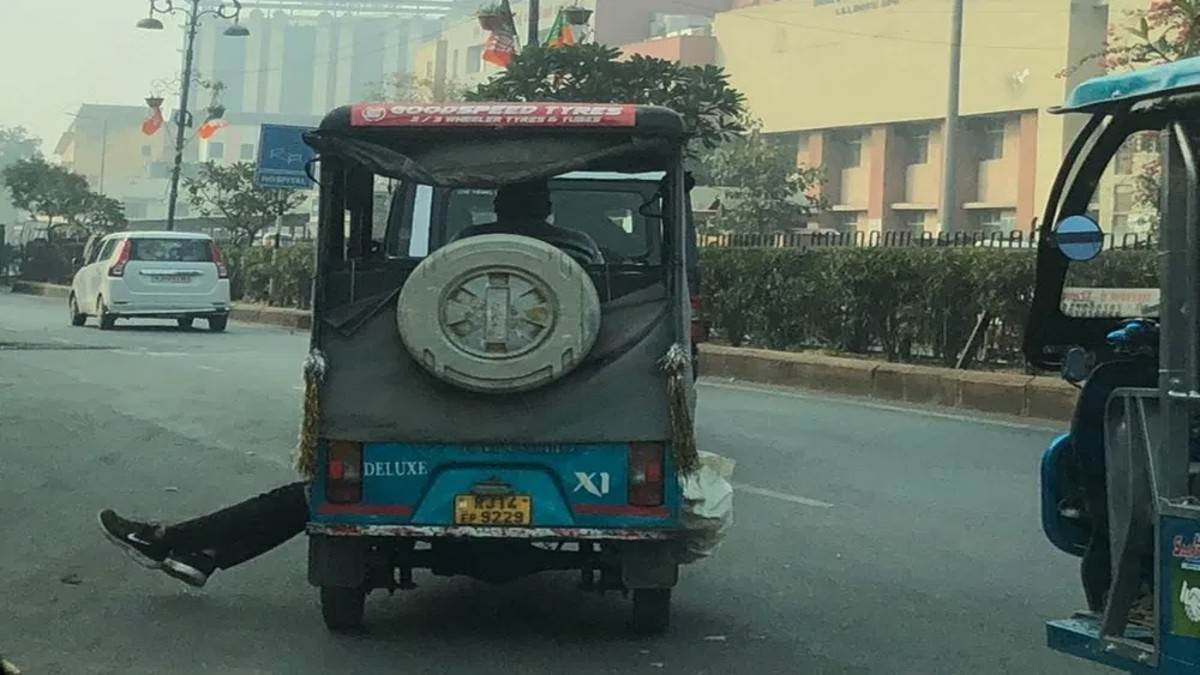 Jaipur: ई-रिक्शा पर शव, लटकते पैर और प्लास्टिक की थैली से बंधा सिर, जयपुर से सामने आया शर्मनाक वीडियो