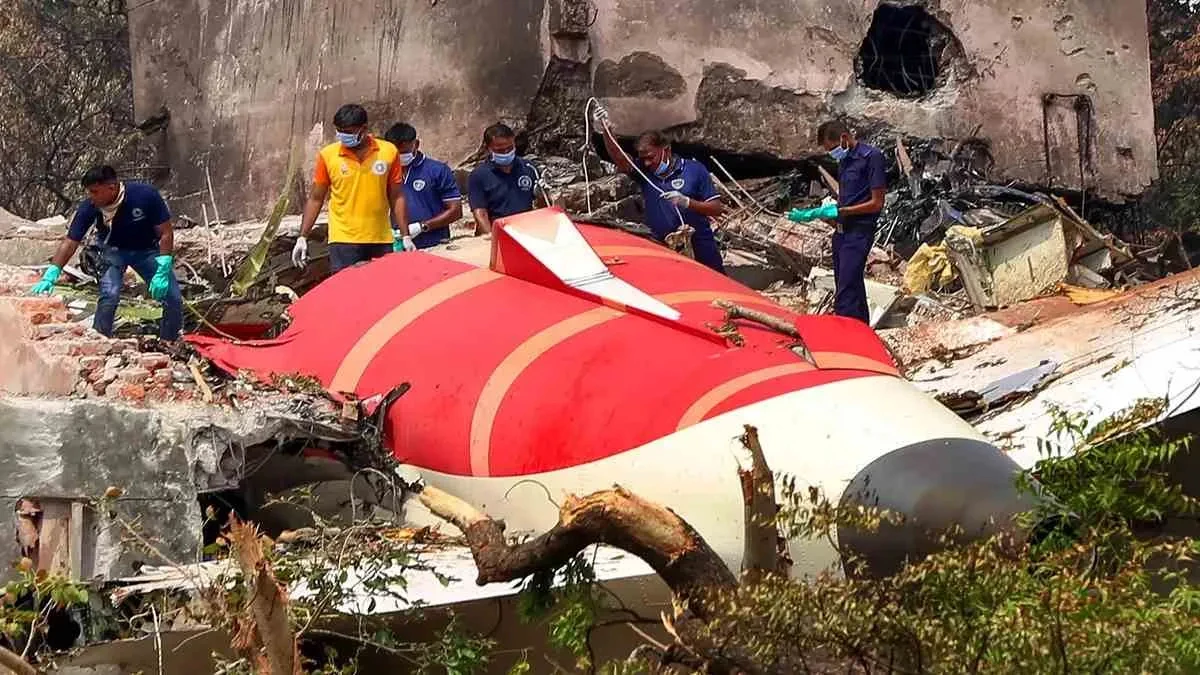 Air India Crash: अमेरिकी संसद में पेश रिपोर्ट में खुलासा, एयर इंडिया के विमान में शुरू से थी गड़बड़ी