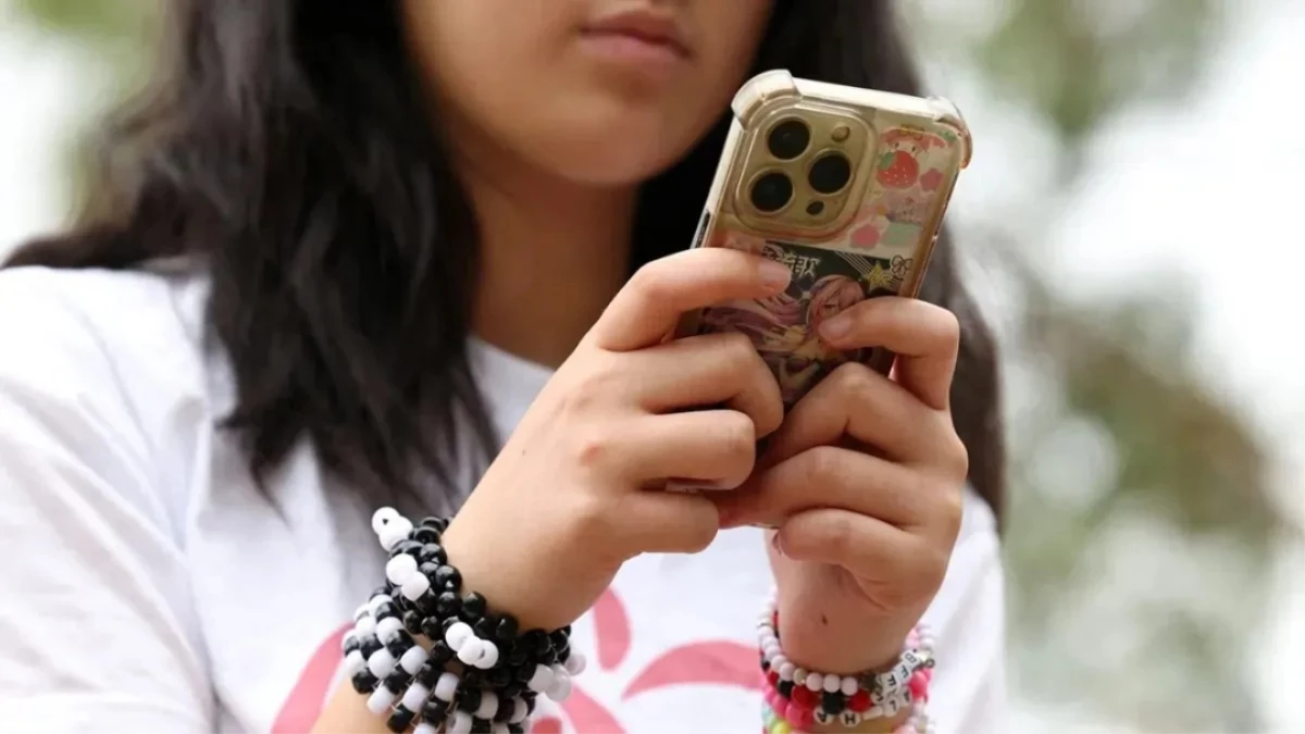 भारत के इस राज्य में बैन हो सकता है सोशल मीडिया! सरकार कर रही ऑस्ट्रेलिया वाले मॉडल की तैयारी