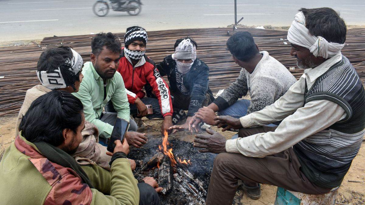 Weather Alert: शुक्रवार से उत्तर भारत में फिर लौटेगी कड़ाके की ठंड, दिल्ली समेत इन राज्यों में बारिश की संभावना