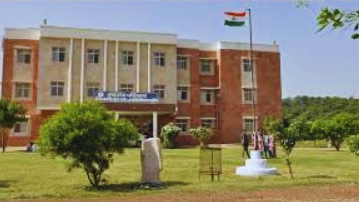 MP में संगीत एवं कला विश्वविद्यालय में कला की विधाओं के हिसाब से बनेगा पहला हेल्थ सेंटर