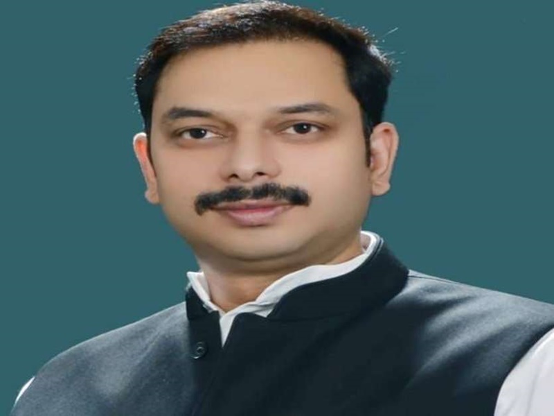 Gwalior oxygen shortage news: कांग्रेस विधायक ने 5 टैंकर ऑक्सीजन का किया प्रबंध, कमल नाथ बोले “परिवहन का प्रबंध करें शिवराज”