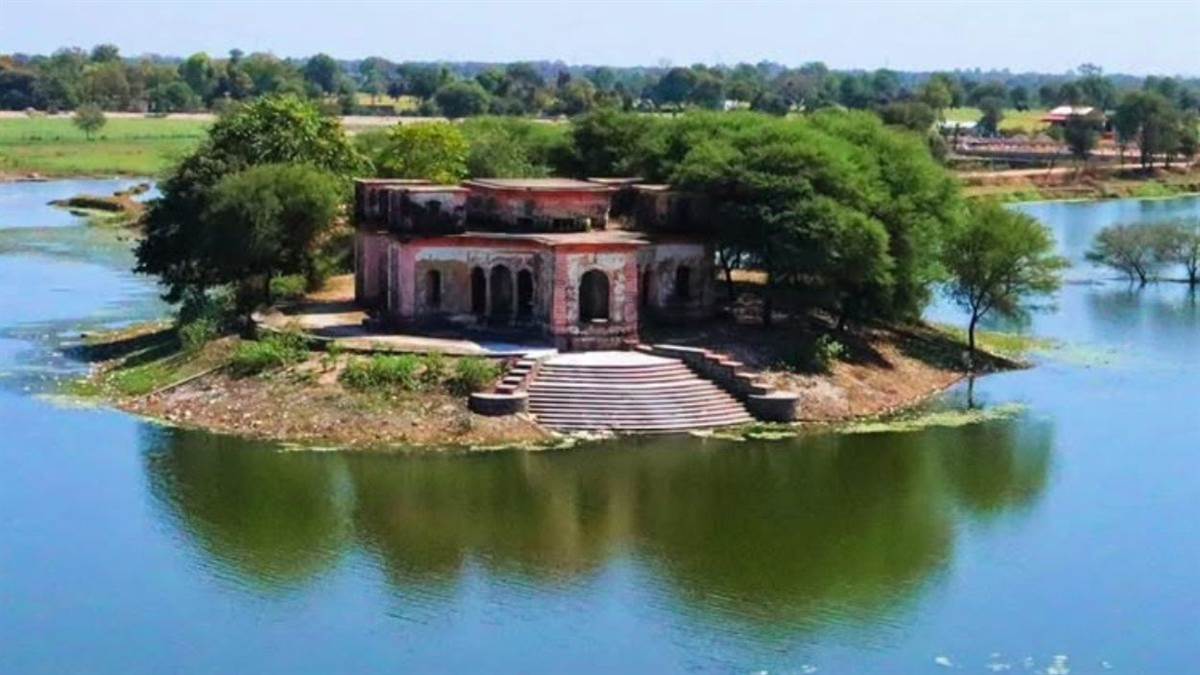 1000 साल पुराना चंदेलकालीन वॉटर नेटवर्क: जहां आधुनिक इंजीनियरिंग फेल, वहां गुरुत्वाकर्षण से बुझ रही बुंदेलखंड की प्यास